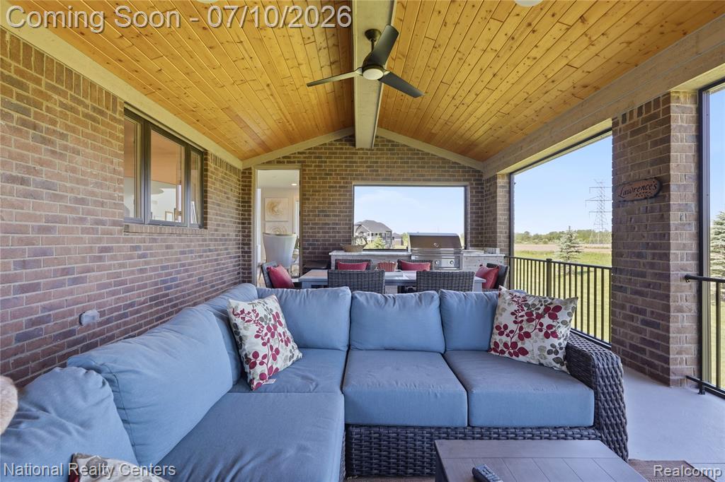 3142 Holburn Court, Oakland, MI — Photo 49