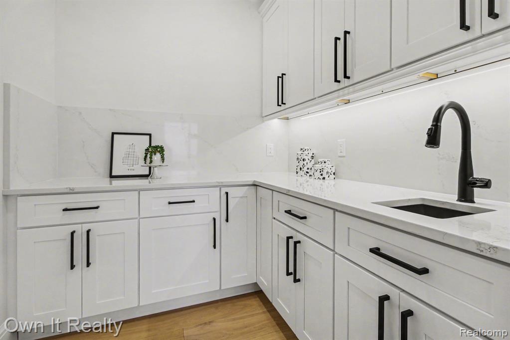 2020 Edgewater Street, Monroe, MI 48162 — Photo 16