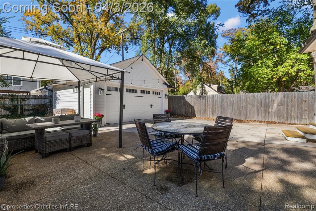 929 N Pleasant Street, Royal Oak, MI 48067 — Photo 42