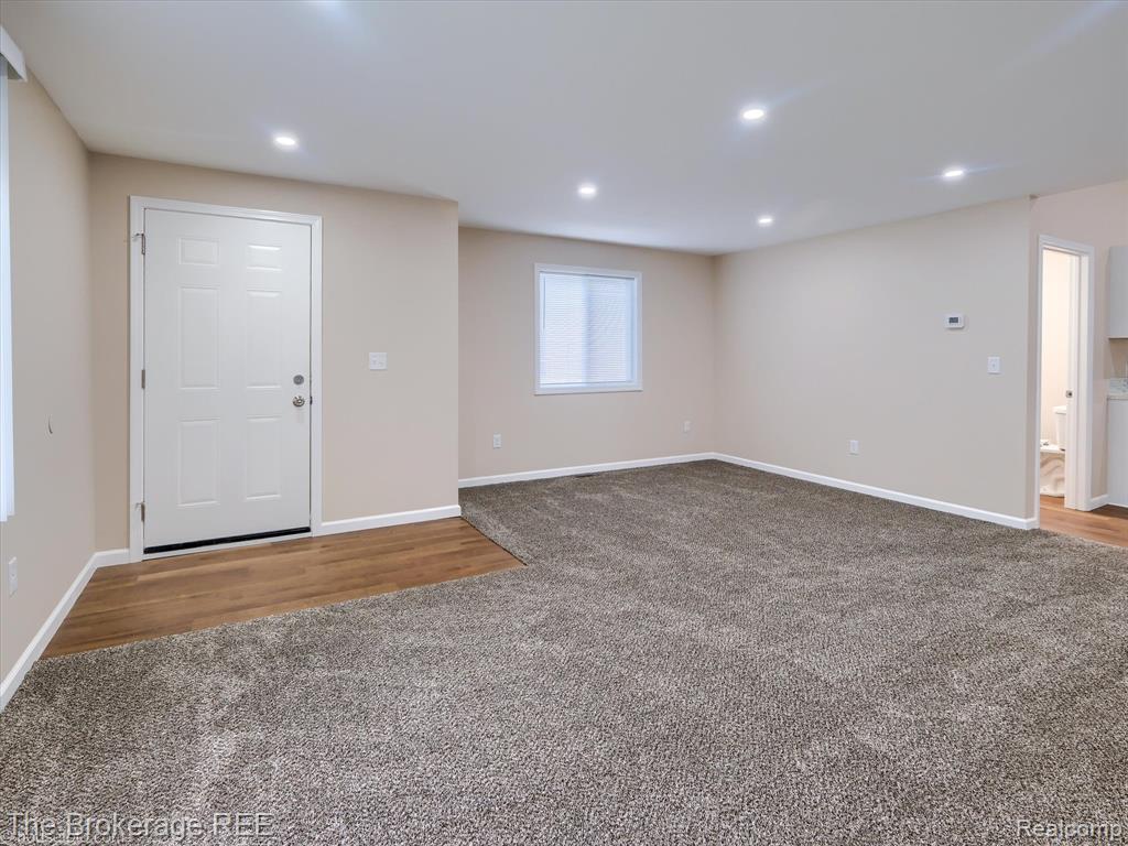 658 Beach Street, Mount Morris, MI 48458 — Photo 3