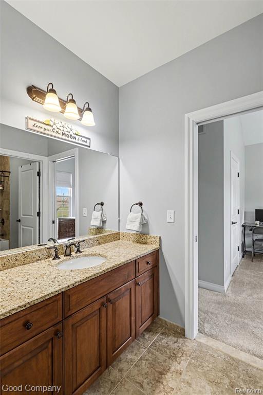 900 Watersmeet Drive, Oxford, MI 48371 — Photo 37