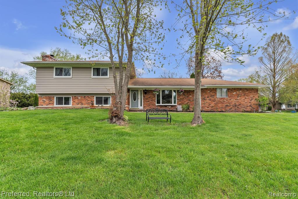 8722 WOODSHIRE Drive, White Lake, MI — Photo 3