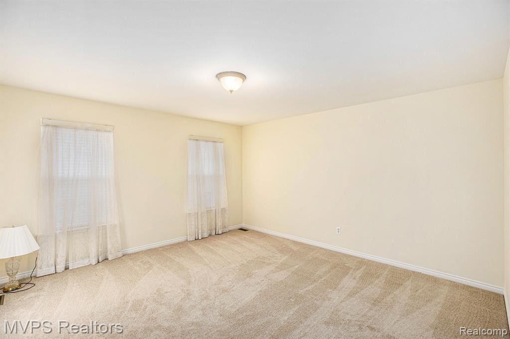 42640 Park Cresent Drive, Sterling Heights, MI 48313 — Photo 18