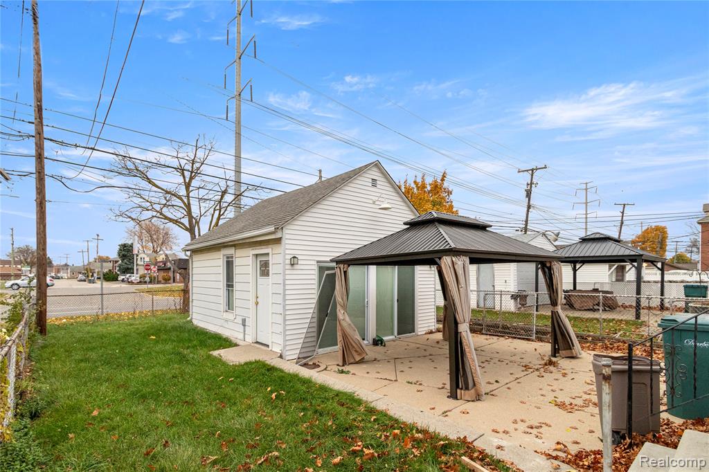 4736 Curtis Street, Dearborn, MI 48126 — Photo 30