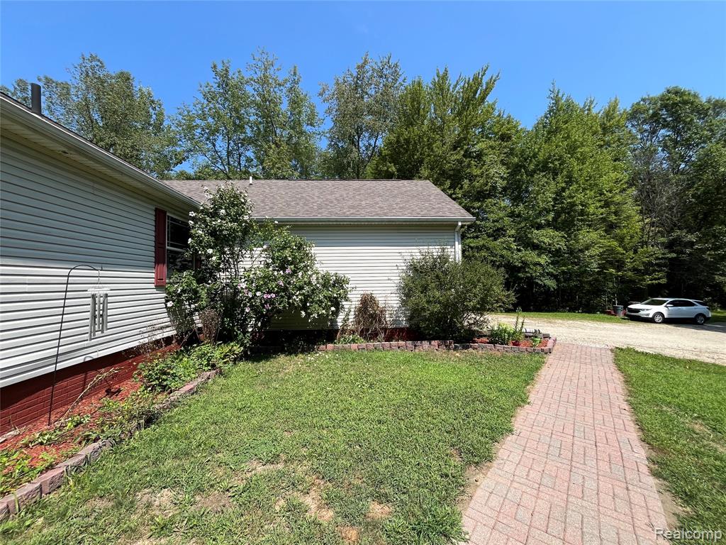 28524 Elwell Road, Belleville, MI 48111 — Photo 33