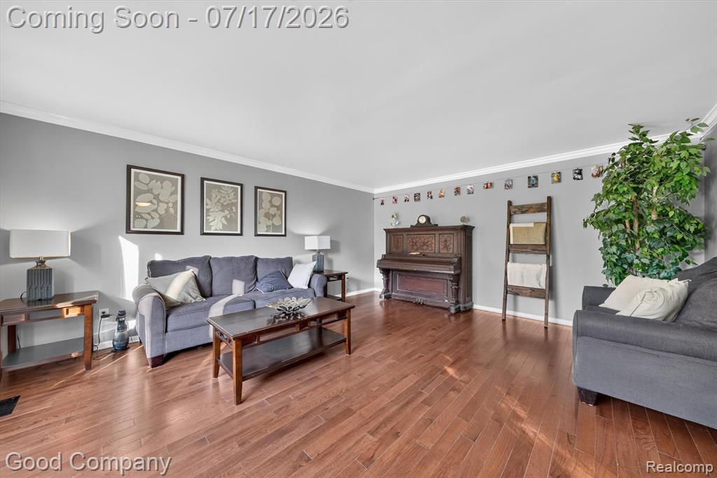 38921 Santa Barbara Street, Clinton Twp, MI 48036 — Photo 10