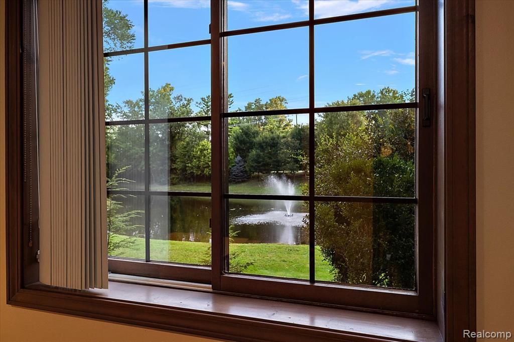 510 Hunters Crossing, Bloomfield Hills, MI 48304 — Photo 43