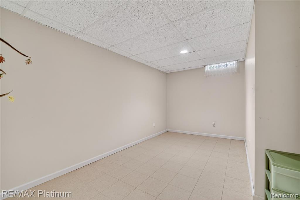 728 Griswold Street, Howell, MI 48843 — Photo 22