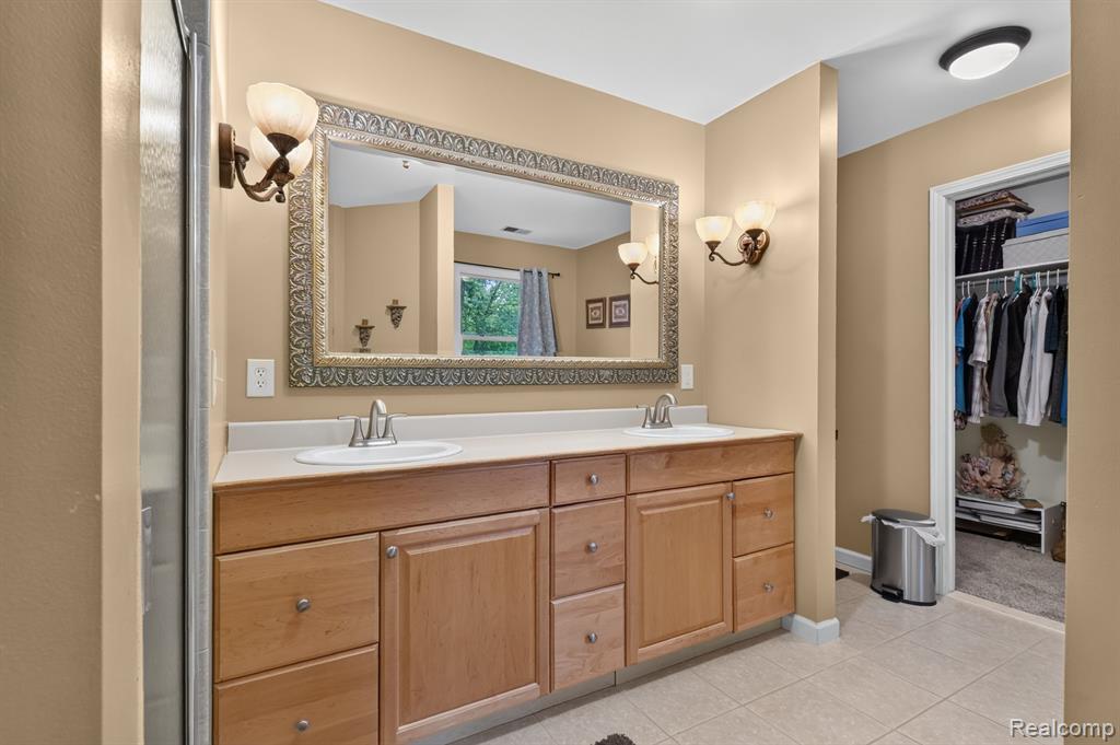 7943 Debora Drive, Brighton, MI 48114 — Photo 38