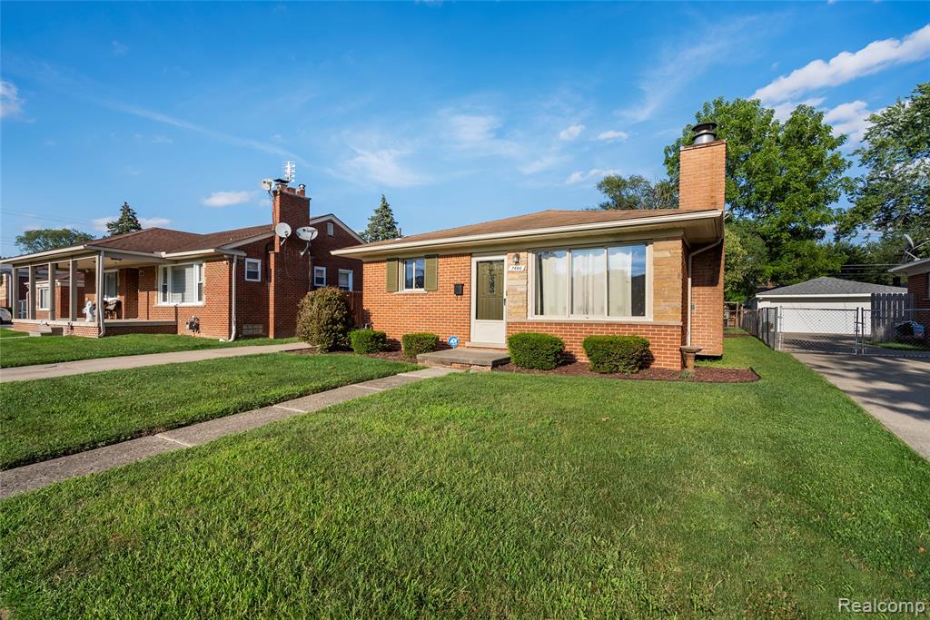 7486 Robindale Avenue, Dearborn Heights, MI 48127 — Photo 2