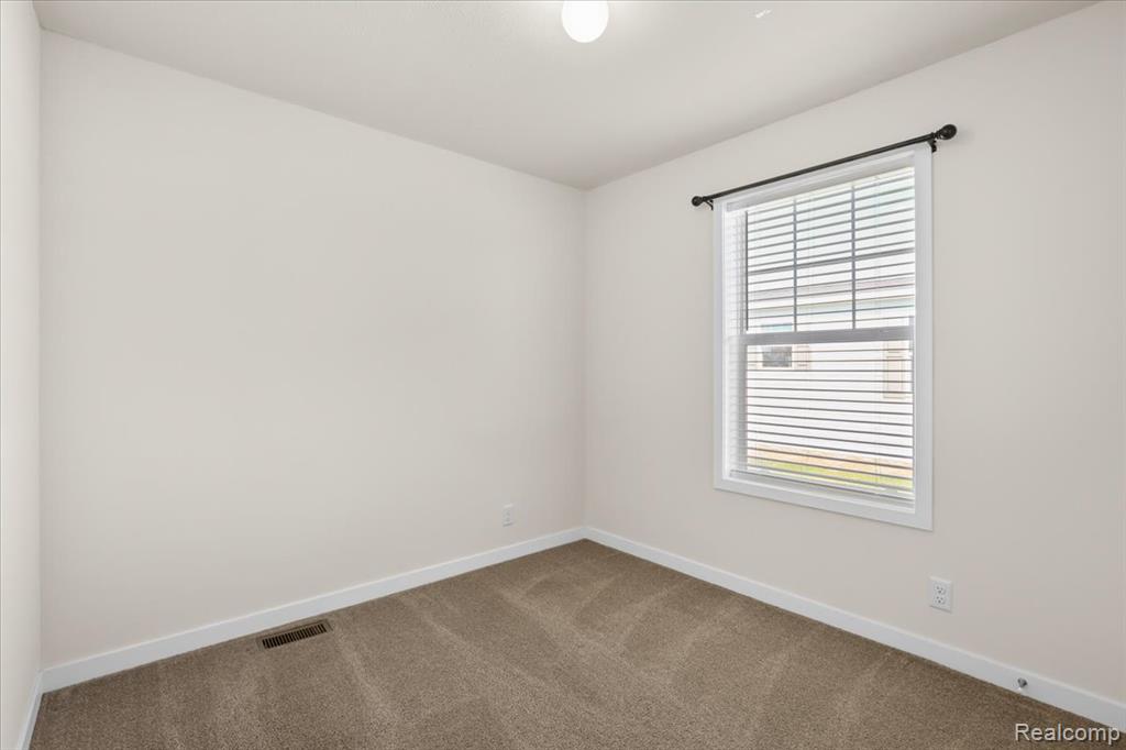 57572 Miller Court, Lenox, MI 48048 — Photo 14
