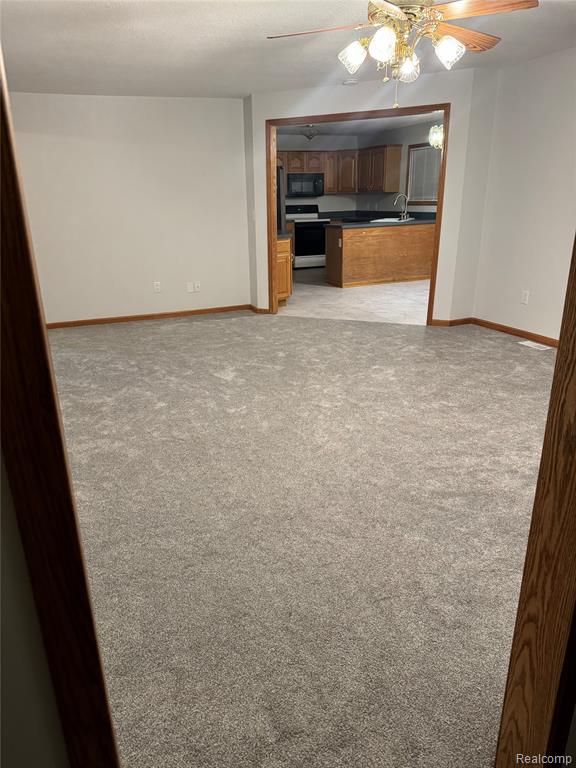 12464 Maxwell Road, Carleton, MI 48117 — Photo 4