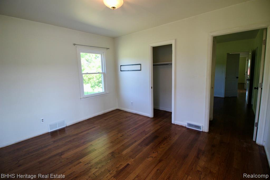 4201 N Burkhart Road, Howell, MI 48855 — Photo 14