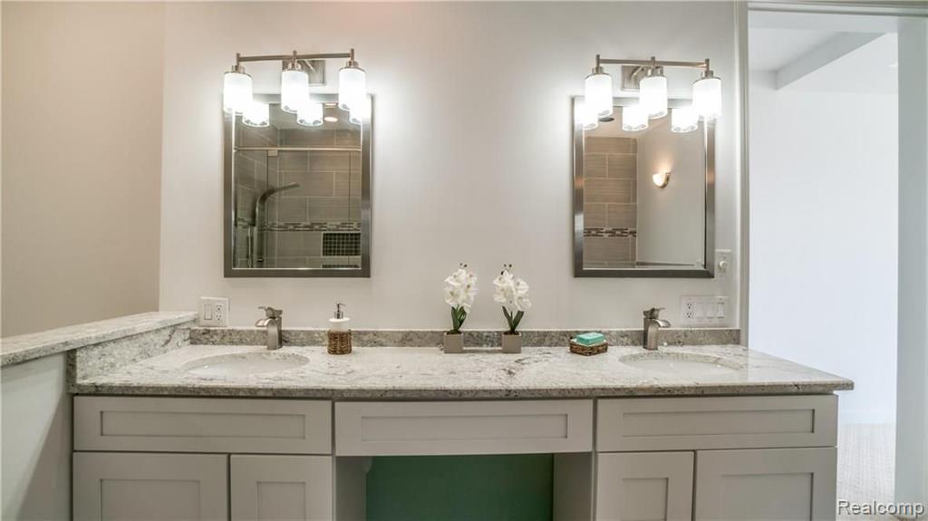 748 Eltham Court, Ann Arbor, MI 48103 — Photo 53