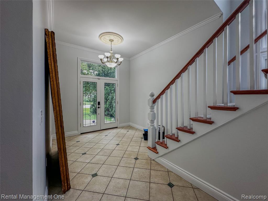 5742 PUTNAM Drive, West Bloomfield, MI 48323 — Photo 49