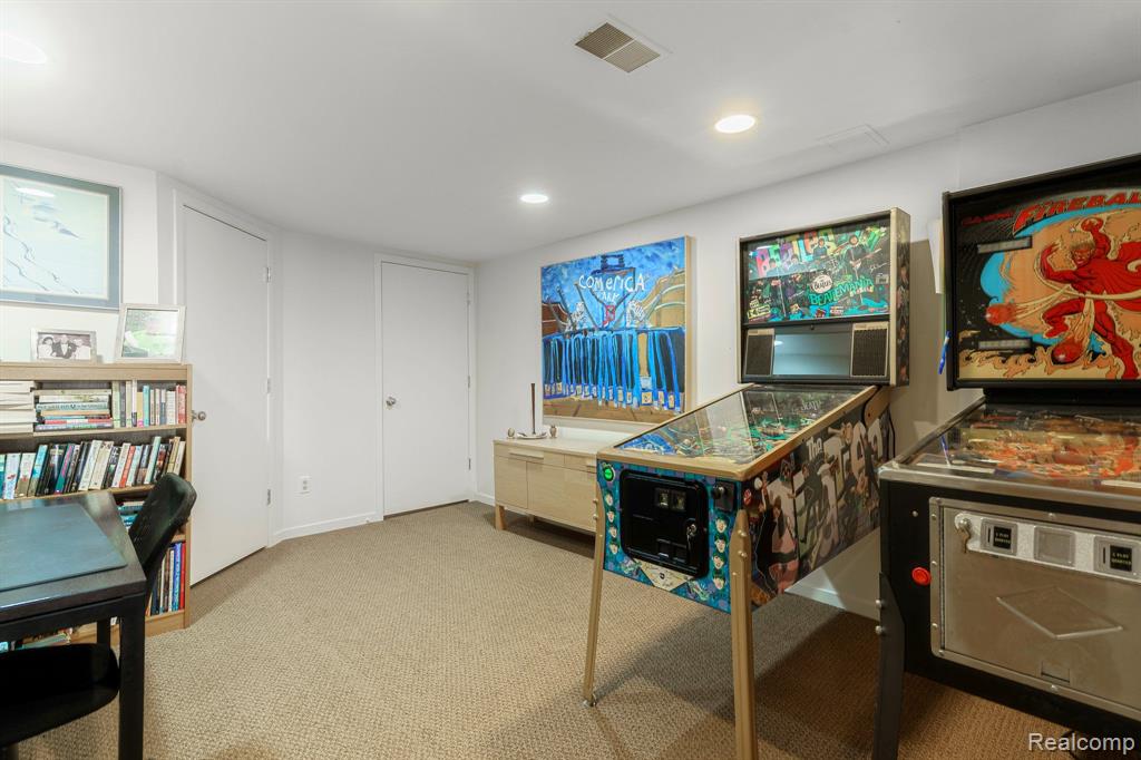 6264 WILDWOOD Lane, West Bloomfield, MI 48324 — Photo 27