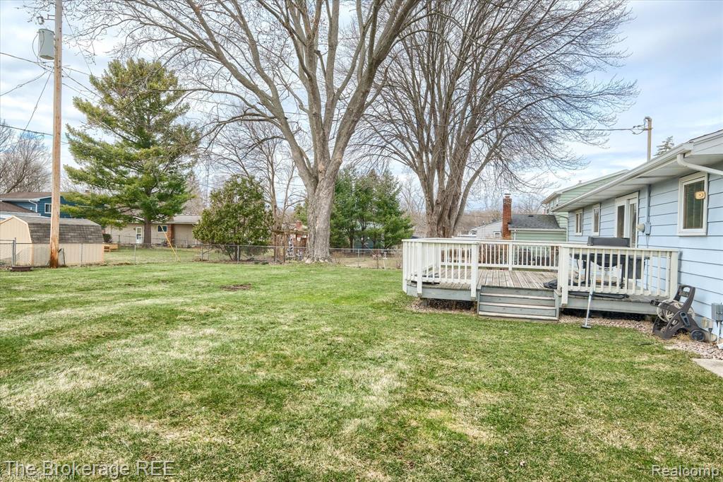 418 Windmill Point Drive, Flushing, MI 48433 — Photo 4