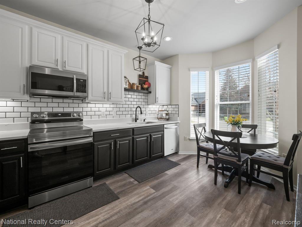 41698 Brownstone Drive, Novi, MI 48377 — Photo 11