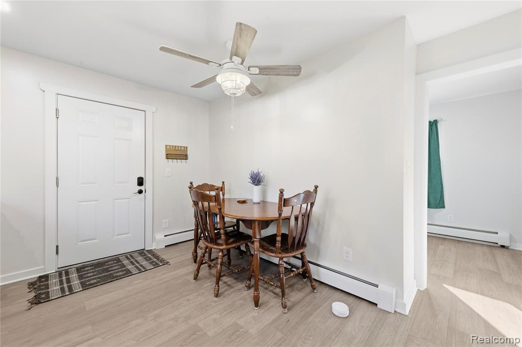 3575 Knollview Avenue, West Bloomfield, MI 48324 — Photo 8