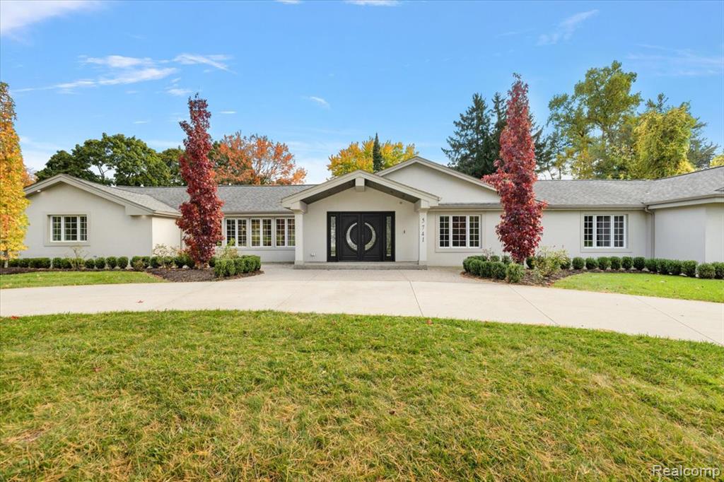 5741 Snowshoe Circle, Bloomfield Hills, MI 48301 — Photo 2
