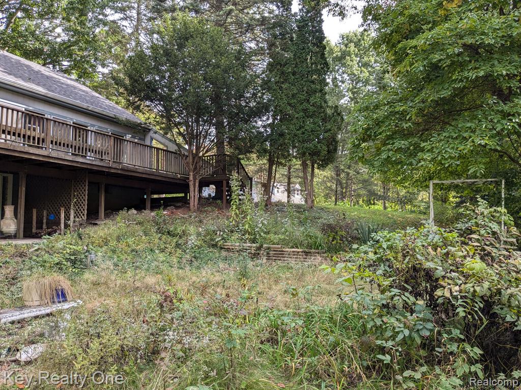 150 PORTER Lane, Leonard, MI 48367 — Photo 71