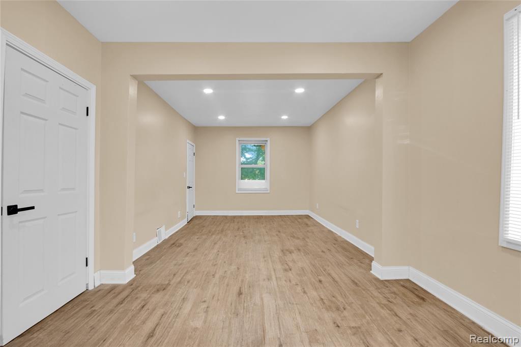 17421 Lumpkin Street, Hamtramck, MI 48212 — Photo 11