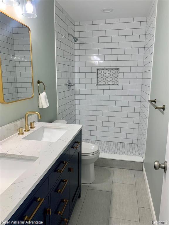 689 LUCILLE Drive, Wolverine Lake, MI 48390 — Photo 11