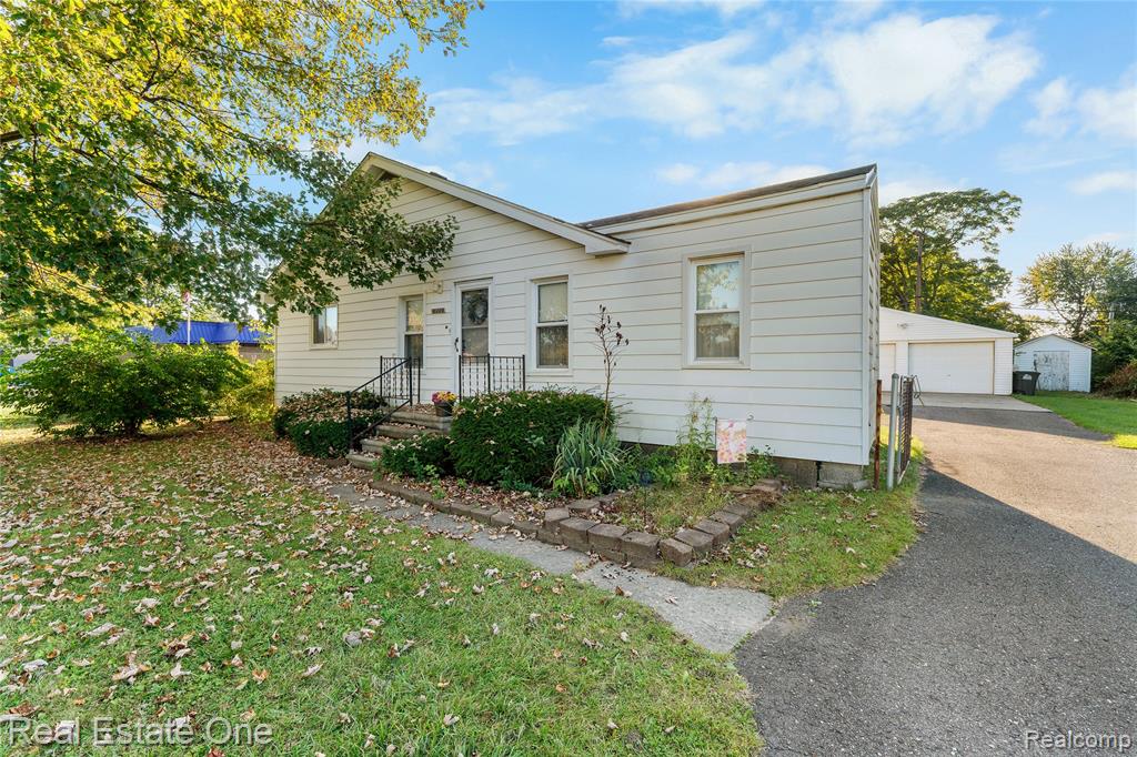 9230 COOPER Street W, Taylor, MI — front exterior