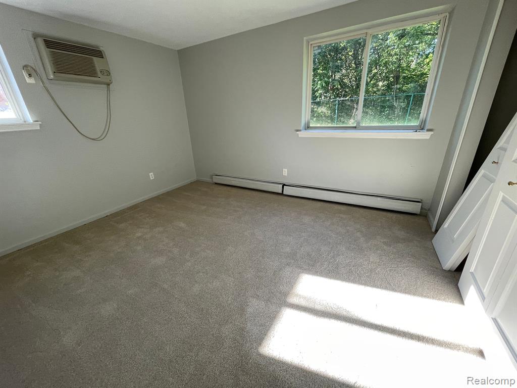 7460 CENTRAL ST APT 3, Westland, MI — Photo 17