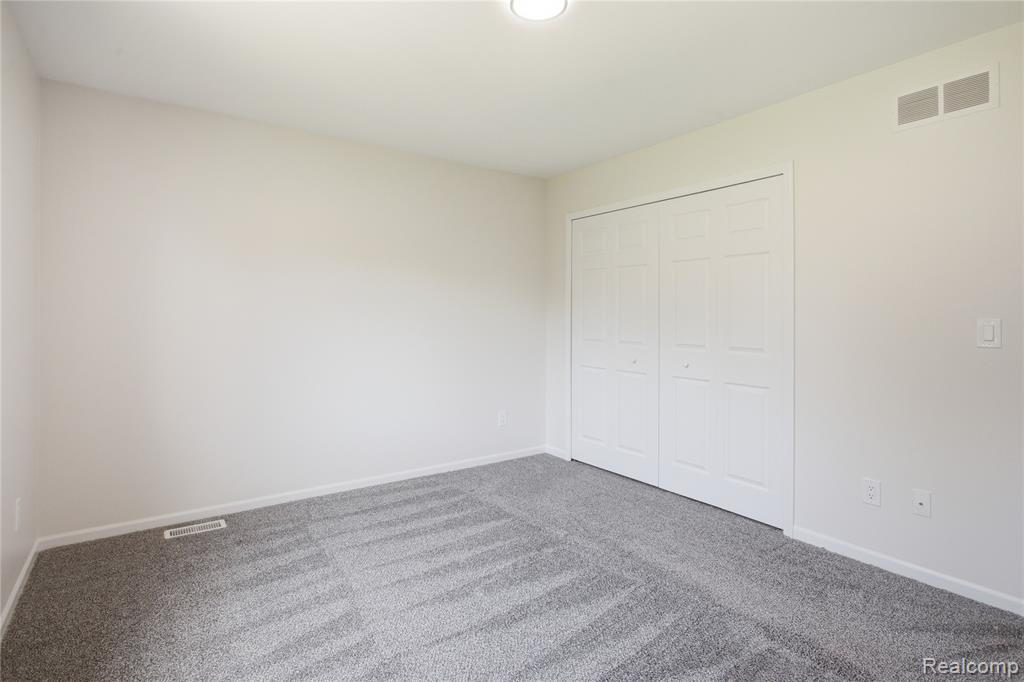 52658 Stag Ridge Drive, Macomb, MI 48042 — Photo 24