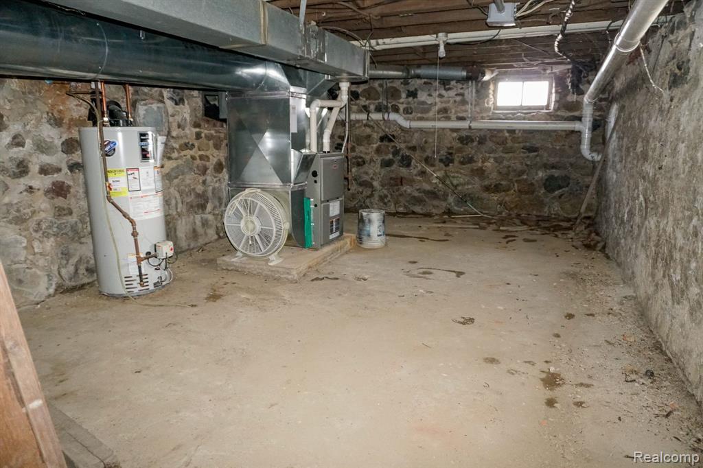 318 W MAPLE Street, Byron, MI 48418 — Photo 34