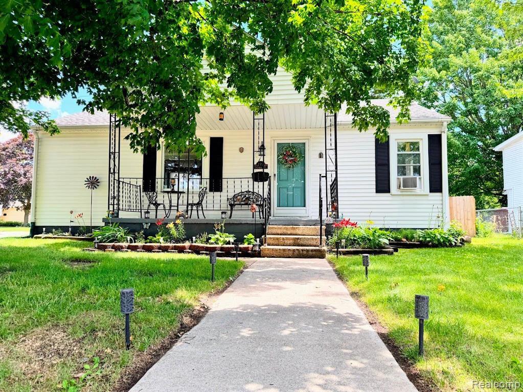 722 YORK Street, Milan, MI 48160 — Photo 2