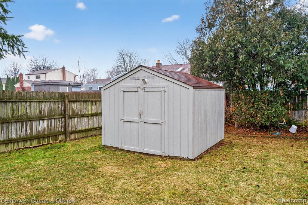 41183 Beechwood Street, Macomb, MI 48038 — Photo 38