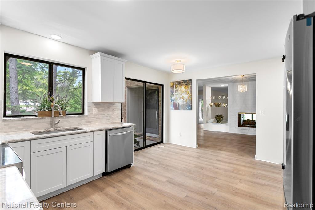 7103 Pebble Park Drive, West Bloomfield, MI — Photo 20