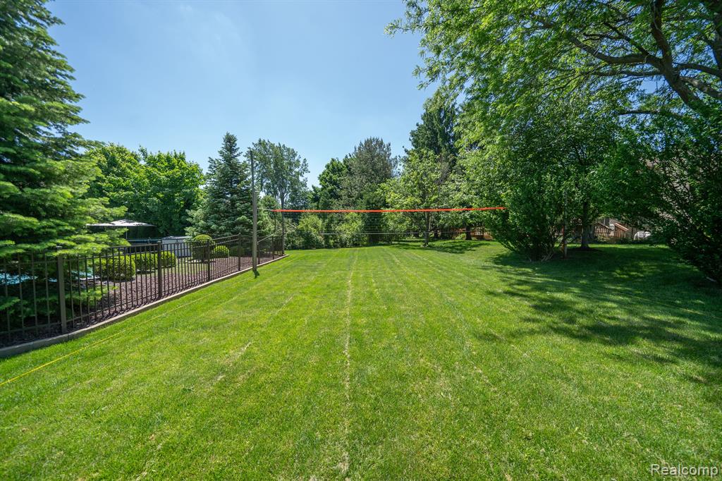 24729 SARAH FLYNN, Novi, MI — Photo 17