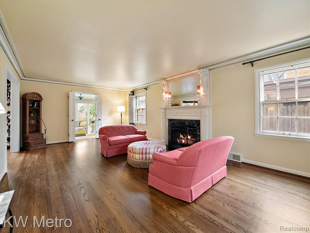 340 Kercheval Avenue, Grosse Pointe Farms, MI 48236 — Photo 5