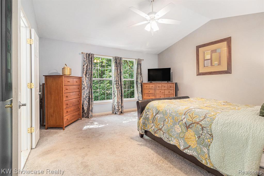 844 Wood Run Court, South Lyon, MI 48178 — Photo 17