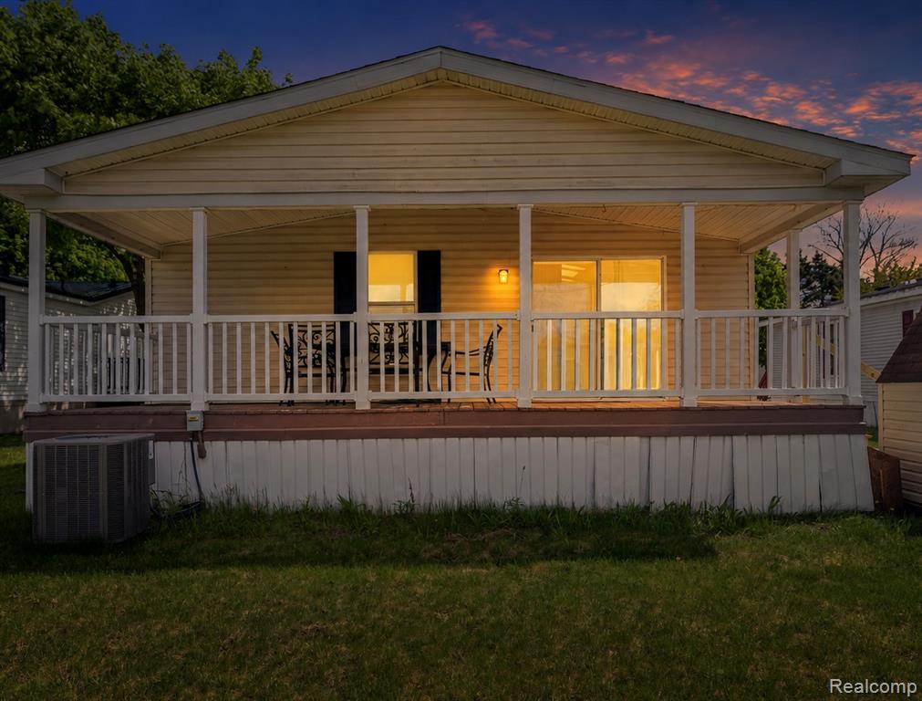 351 North Squirrel Rd, 38, Auburn Hills, MI 48326