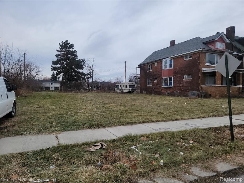 7435 Churchill Street, Detroit, MI 48206 — Photo 3