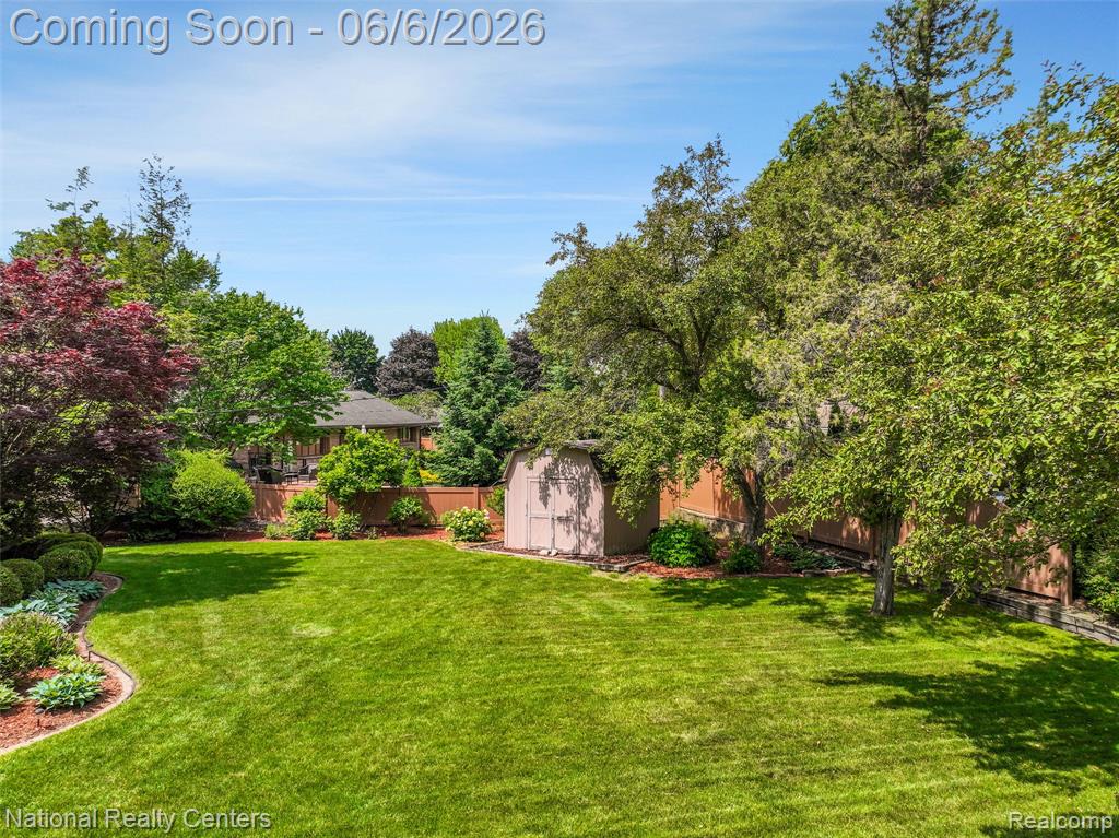 45420 Harmony Lane, Belleville, MI 48111 — Photo 47