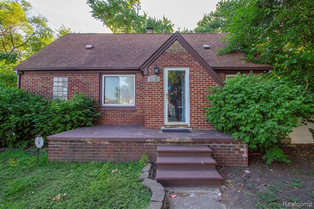 23095 Hill Avenue, Warren, MI 48091
