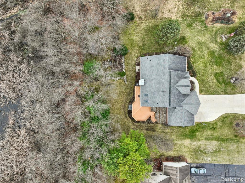 810 JOSHUA Drive, Highland, MI 48356 — Photo 48