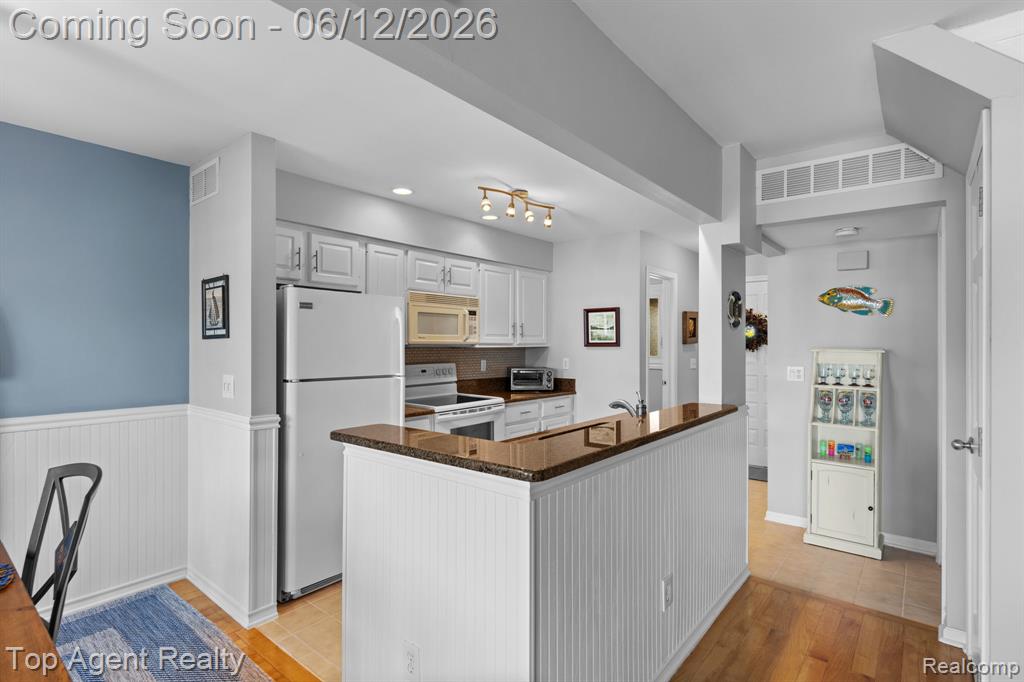 7214 Harbor Drive, Clay, MI 48001 — Photo 3