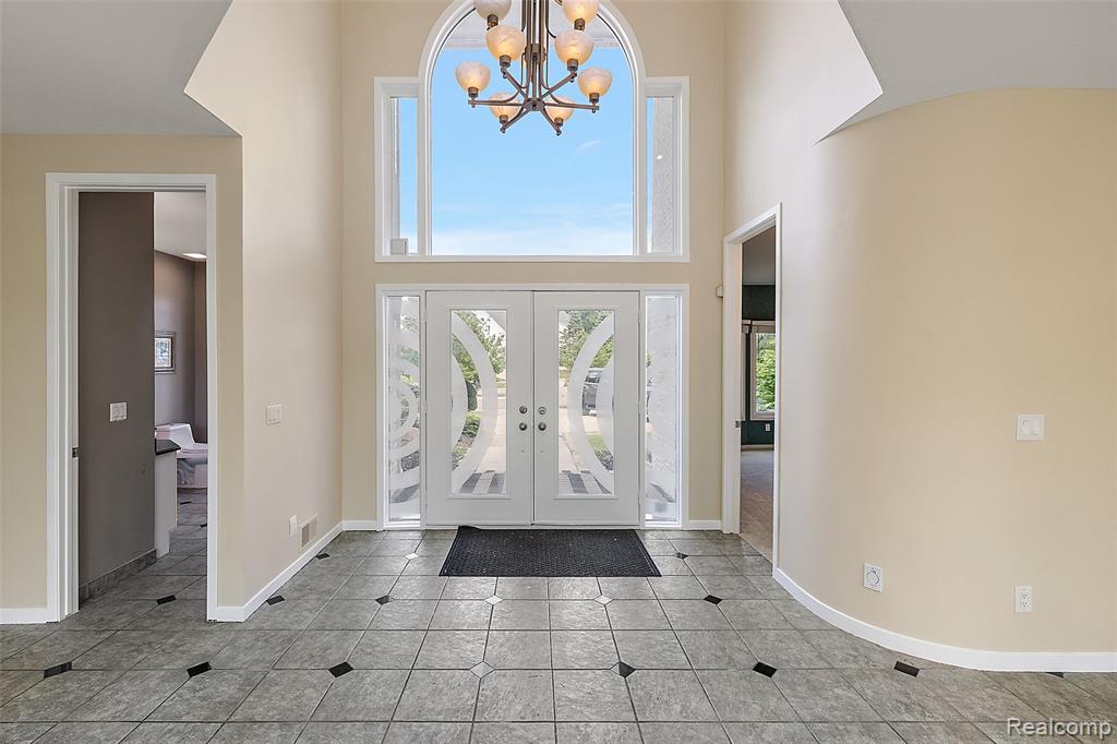 6358 Golden Lane, West Bloomfield, MI — Photo 58
