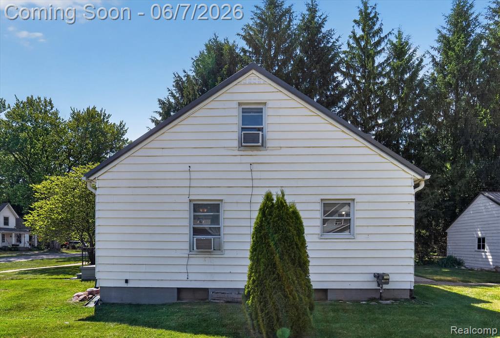 239 E Chestnut Street, Webberville, MI 48892 — Photo 38