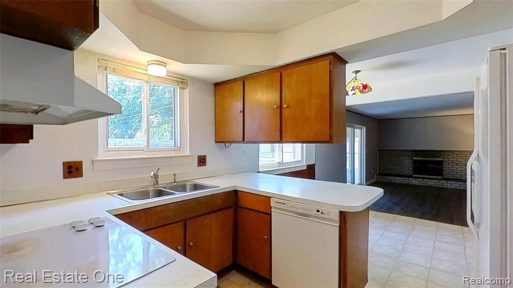 41744 Mae Wood Drive, Sterling Heights, MI 48313 — Photo 21
