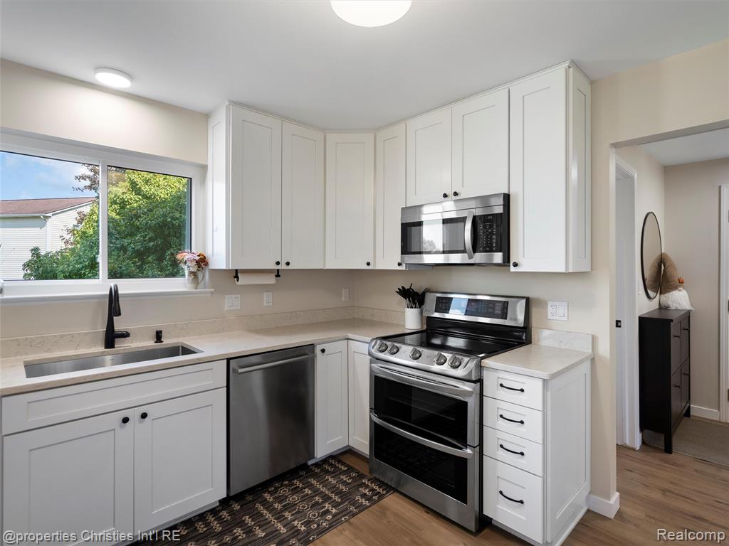 8951 Posey Drive, Whitmore Lake, MI 48189 — Photo 13