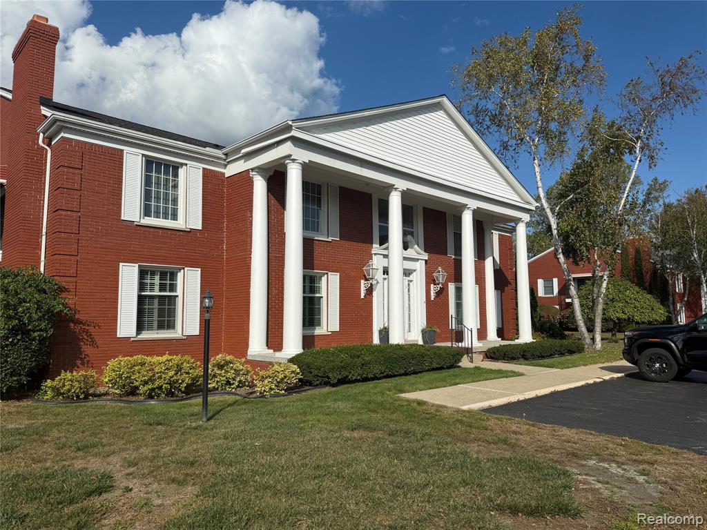 19710 W 13 Mile Road, 201, Beverly Hills, MI 48025 — Photo 33
