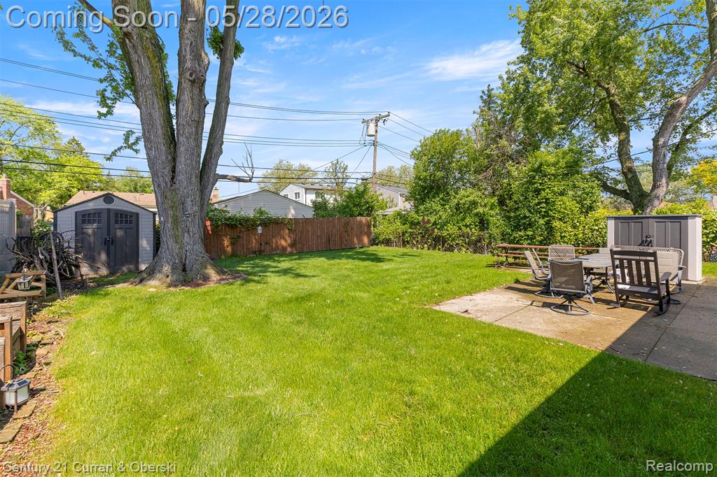 8245 N Hubbard Street, Westland, MI — Photo 19