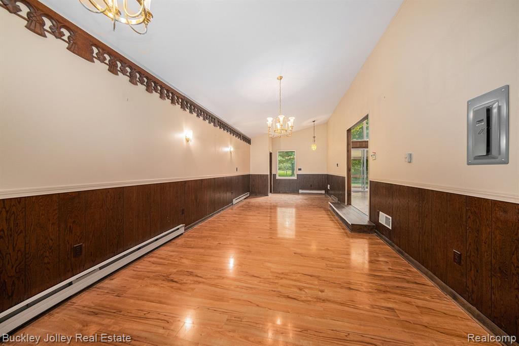 9515 MEADOW Lane, Pinckney, MI 48169 — Photo 16